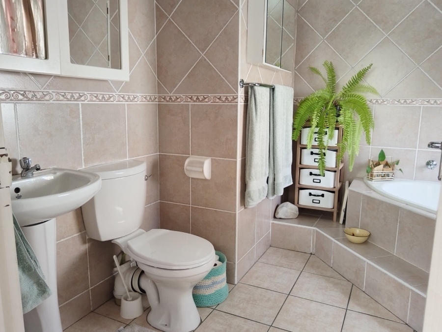 3 Bedroom Property for Sale in Parklands Western Cape